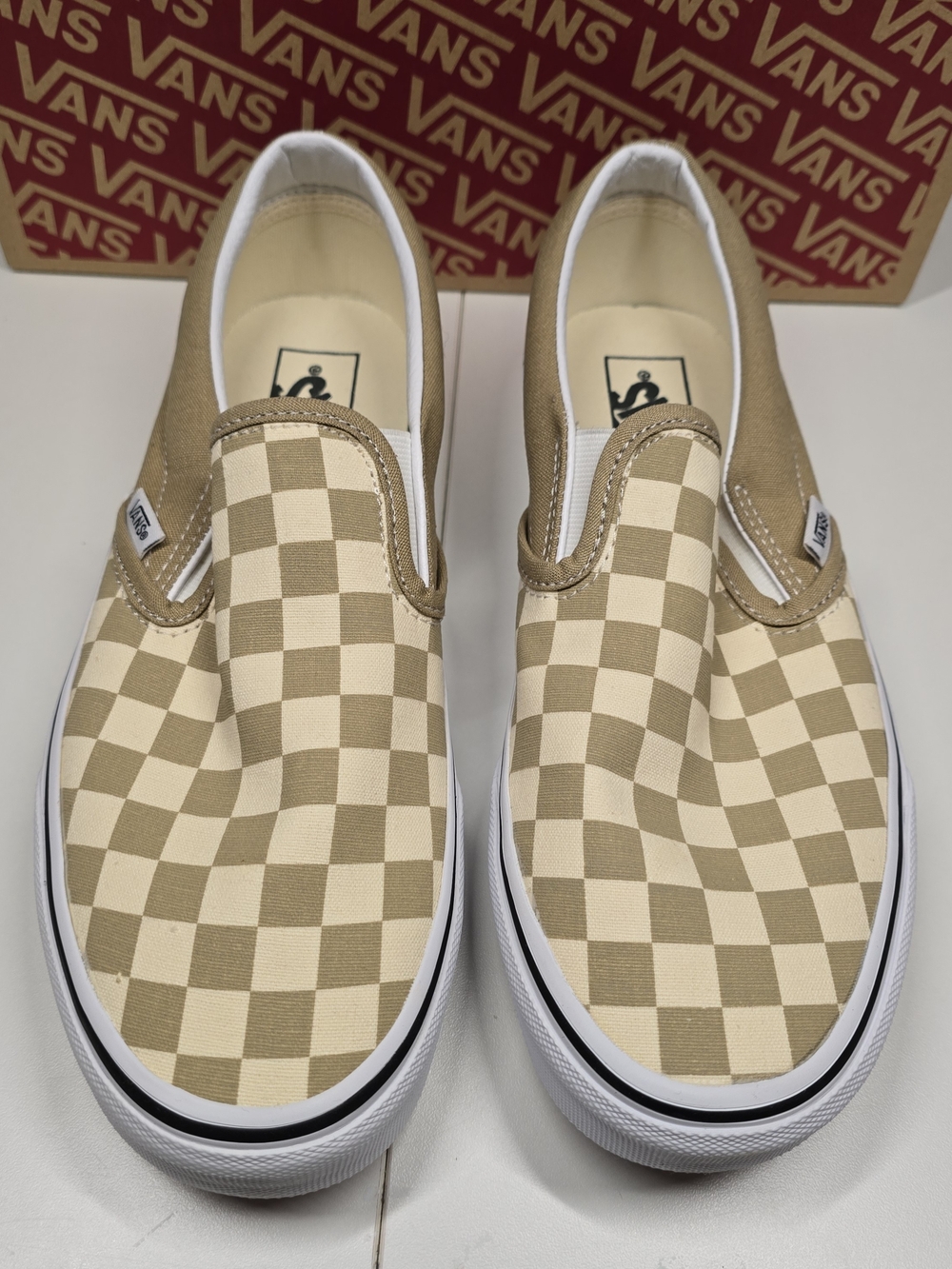 Vans Classic Slip-On Checkerboard Tan/Cream NWOT Women’s 9